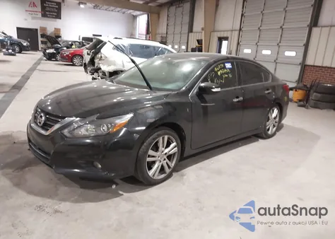 2017 Nissan Altima 3.5 Sl/3.5 Sr z USA, uszkodzony, nr VIN 1N4BL3AP5HC113861